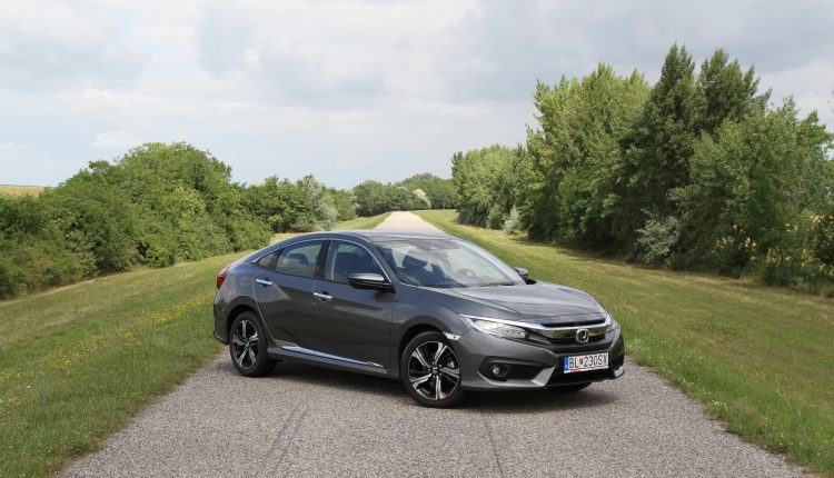 test Honda Civic sedan