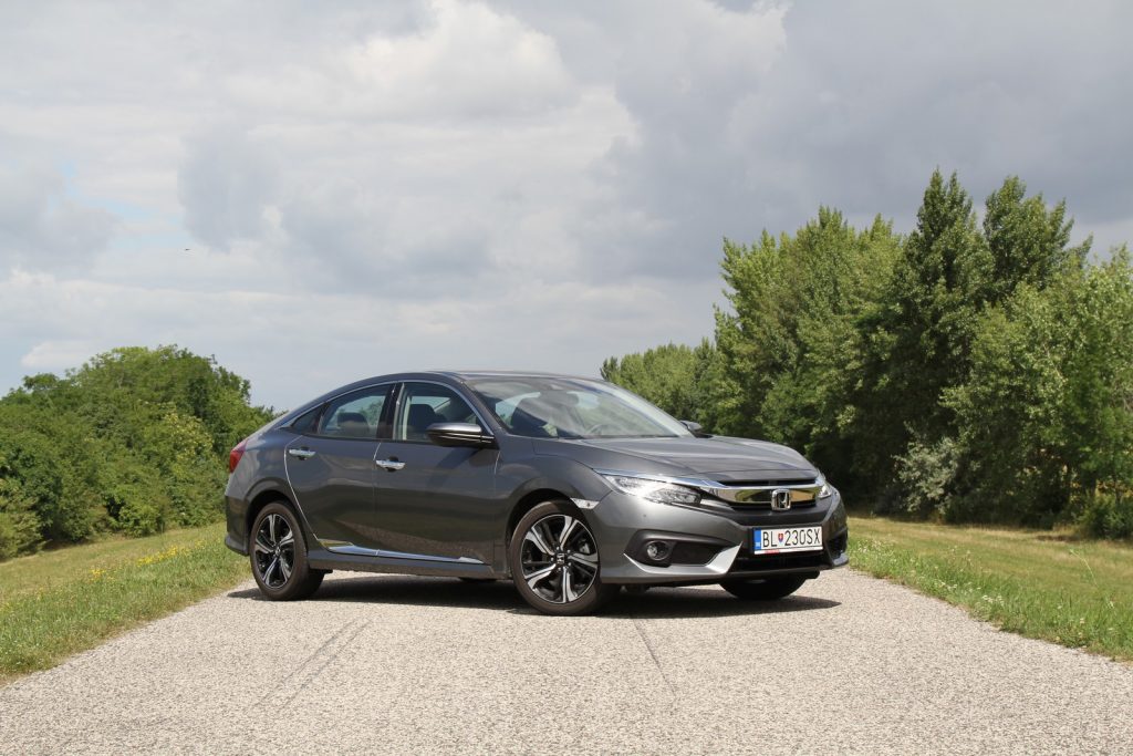 test Honda Civic sedan