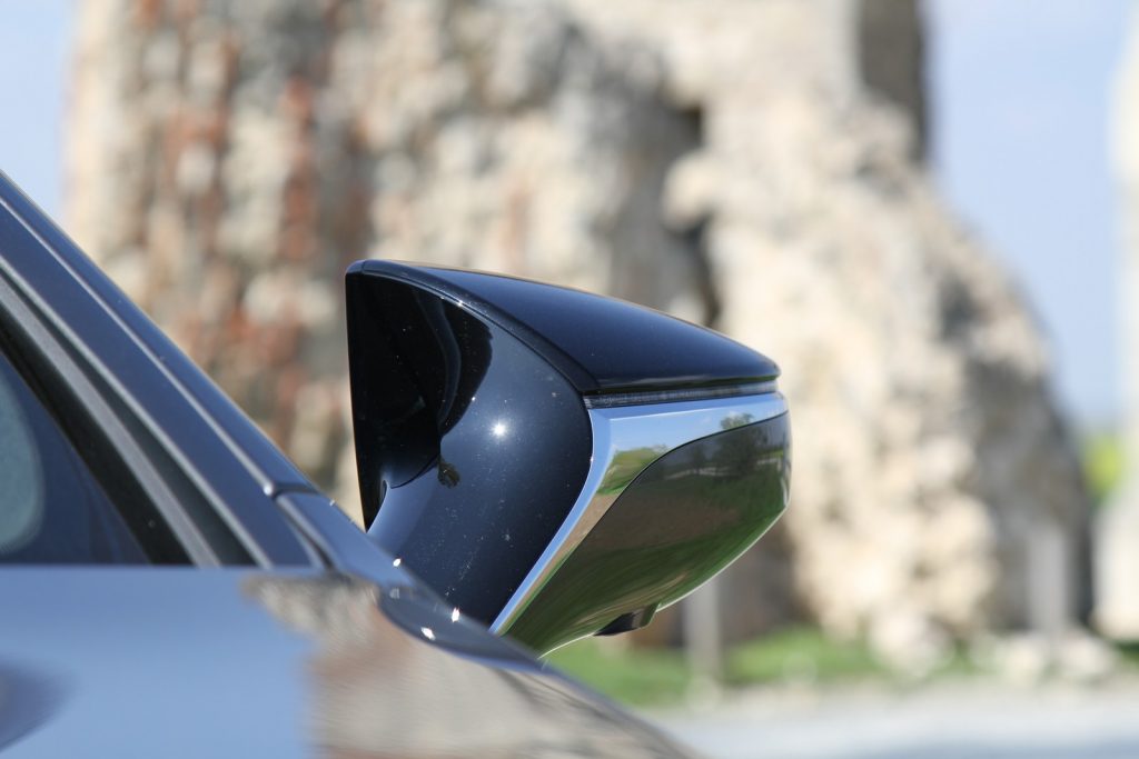 Test LEXUS LS 500h