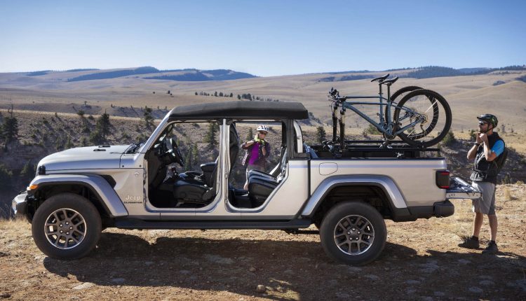 Mopar bicycle carrier for all-new 2020 Jeep® Gladiator