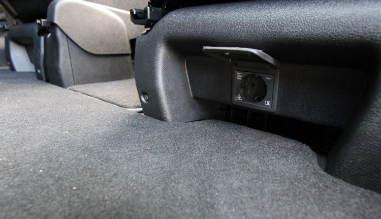 2019 Peugeot traveller VIP 049
