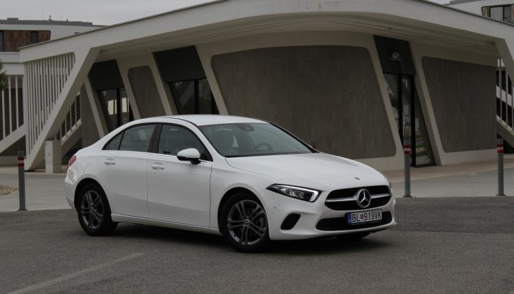 MERCEDES-BENZ A 180 d sedan 0007