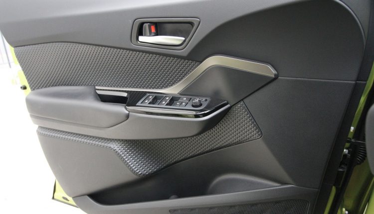 TOYOTA CH-R Hybrid 0028