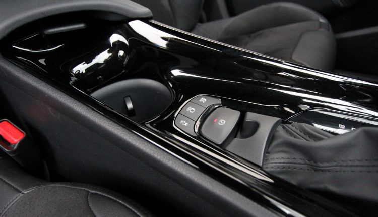 TOYOTA CH-R Hybrid 0030