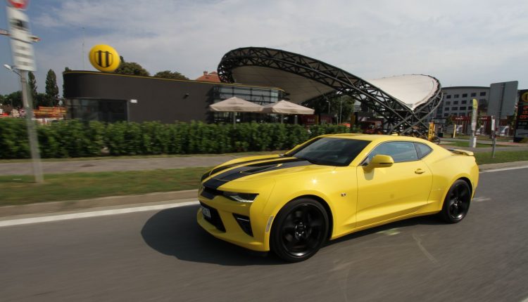 2019 Chevrolet Camaro Auto magazin 013