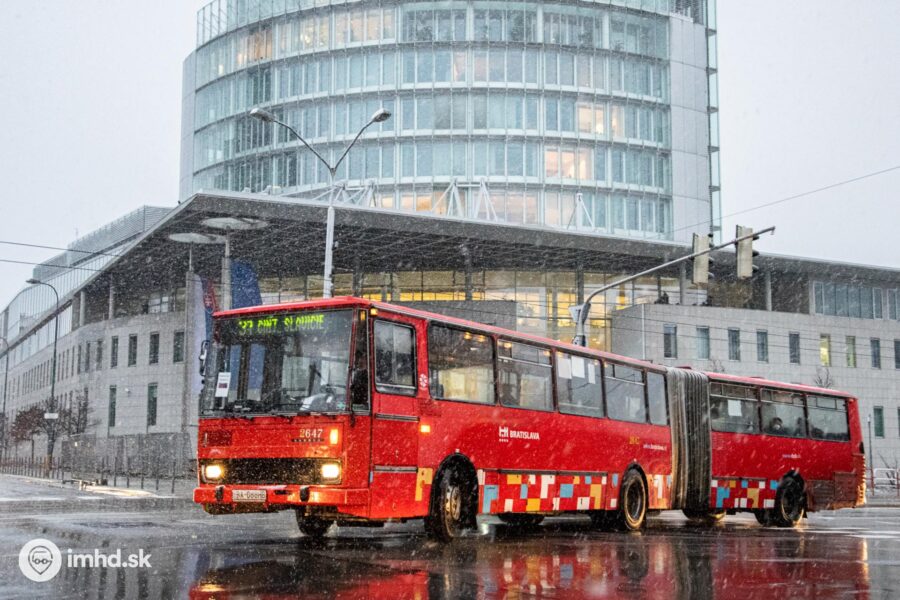 Dopravný podnik Bratislava sa lúči s autobusmi Karosa 700 (DNES 10:00 – 14:30)