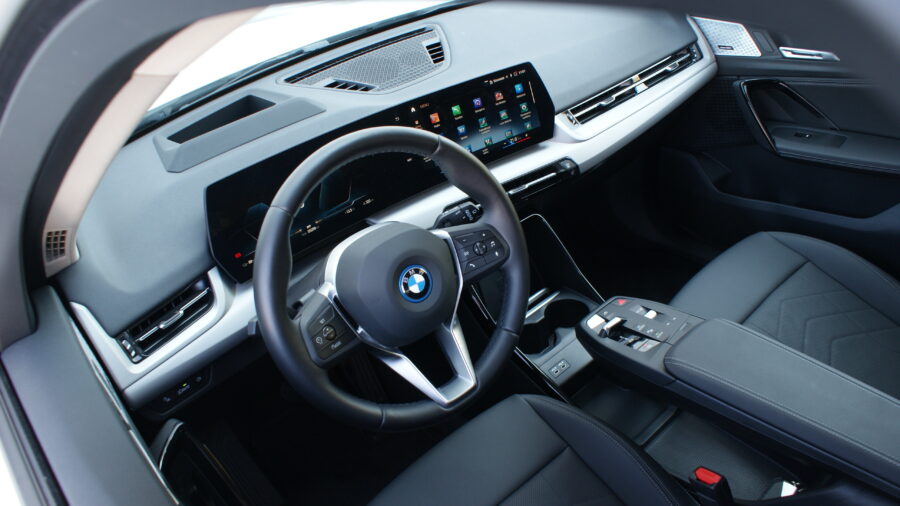 BMW iX1